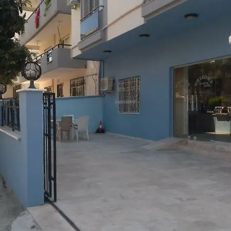 Hotel Ikarus